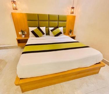 Kukatpally Housing Board Colony Apartment | Hotel SVS Luxury Rooms JNTU-Kukatpally Hyderabad