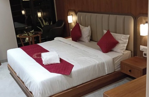 Mathura Hotel | Hotel Tanishka INN