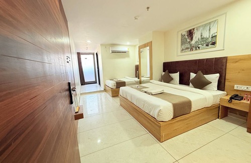 Vaishali Nagar Hotel | Hotel The 10th Floor
