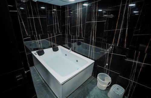 Gandhinagar Hotel | Hotel The Avanta - Gandhinagar
