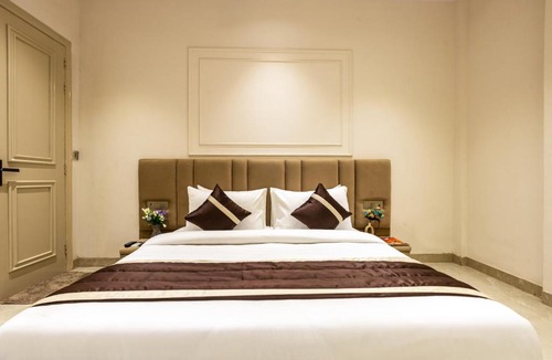 Ghaziabad Hotel | Hotel The Emporio A Elite Near Shaheed Sthal Metro Station