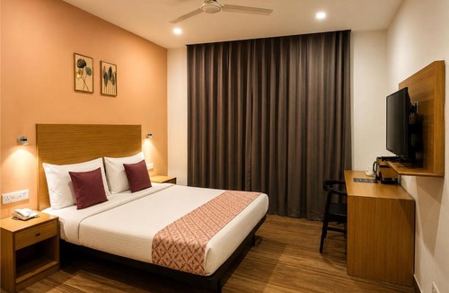 Gauravaddo Hotel | Hotel The Golden Sands, Located on Calangute Main Road