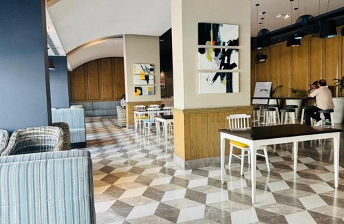 Gomti Nagar Apartment | Hotel The Grace Residency - Near Hotel Hyatt ,DLF MyPad, Gomtinagar, Lucknow