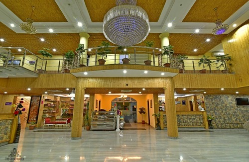 Srinagar Hotel | Hotel The Grand Mamta