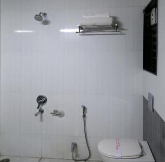 Cidco Hotel | Hotel The Leaf