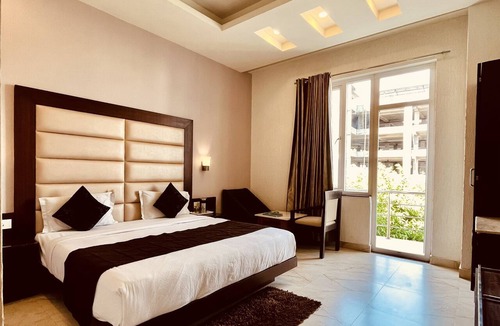 Dehradun Hotel | Hotel The ONIX