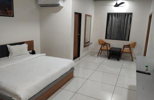 Somnath Hotel | Hotel The Premier Somnath