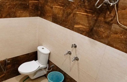 Chandigarh Hotel | Hotel The Red Hut