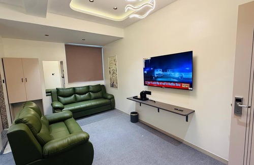 Nashik Hotel | Hotel The Signature