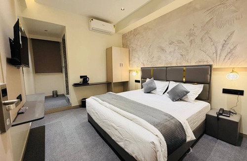 Nashik Hotel | Hotel The Signature