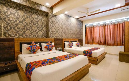 Vrindavan House | Hotel The Silver Inn RD
