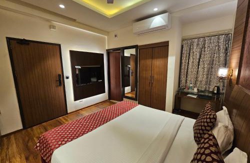 Kota Hotel | Hotel Tirupati Plaza