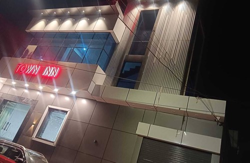 Mathura Hotel | Hotel Town Inn Near Railway Station