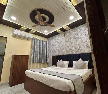 Panch Batti Hotel | Hotel Triple Three By Aditya Inn