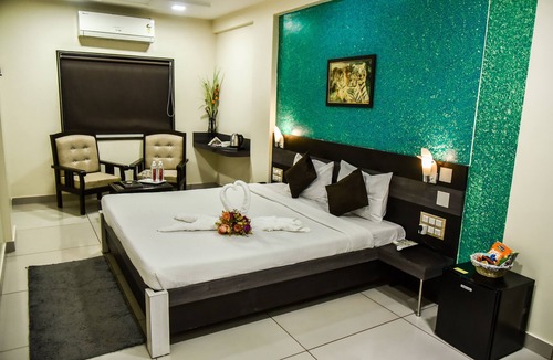 Bhuj Hotel | Hotel Tulsi Residency
