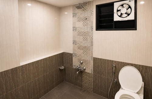 Ahmedabad Hotel | Hotel Tushar