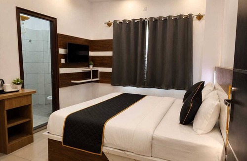 Banashankari Hotel | Hotel U D Comfort PES University
