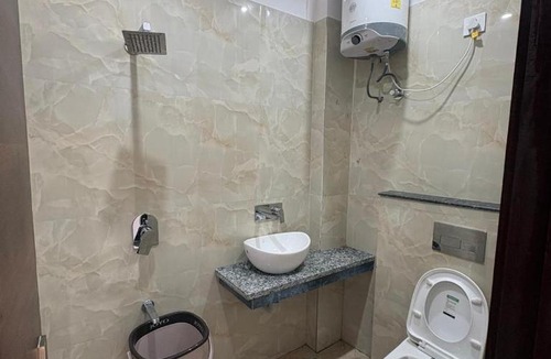 Amritsar Hotel | Hotel U V 2 mins from golden temple