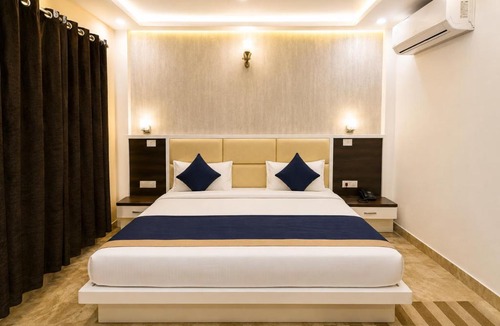 Taj Ganj Hotel | Hotel Urban Stay - By Silver Hospitality