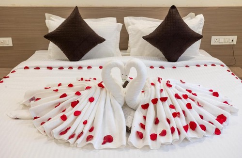 Toli Chowki Hotel | Hotel V Grand