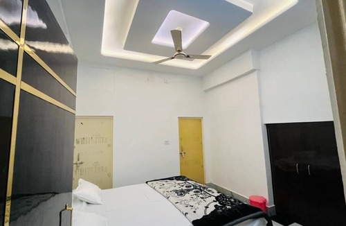 Misrikh Hotel | Hotel Vallabh Palace