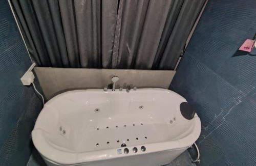 Vadodara Hotel | Hotel Vallabh Sky