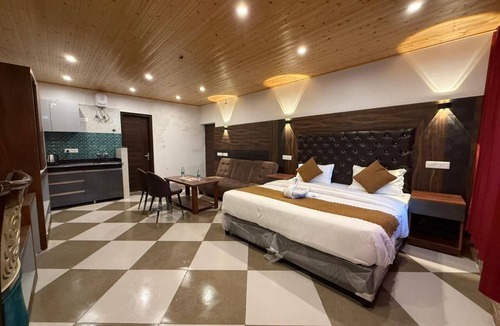 Dhanaulti Hotel | Hotel Valley View