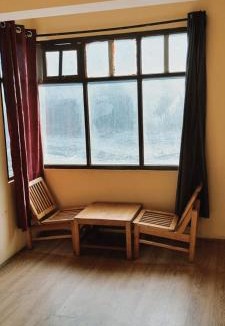Manali Hotel | Hotel Vamika