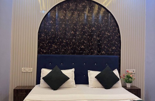 Ayodhya Hotel | Hotel Vedas Villa 15 mnt frm Ram Temple