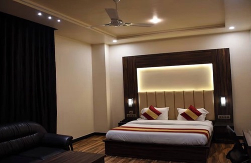 Kanpur Hotel | Hotel Vibharaj Palace