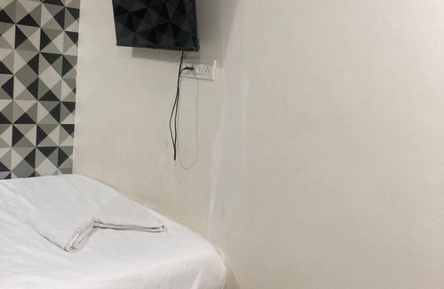 Vile Parle West Hotel | Hotel Vile Parle Executive Near Nanavati