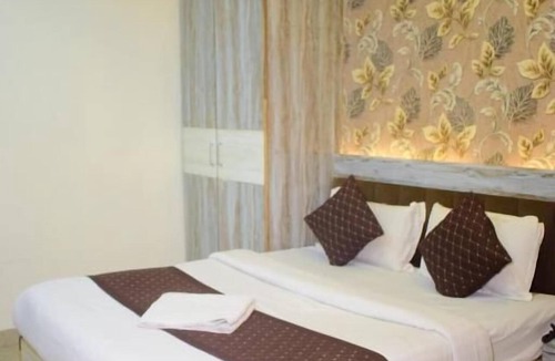Rau Resort | Hotel vinayak shree