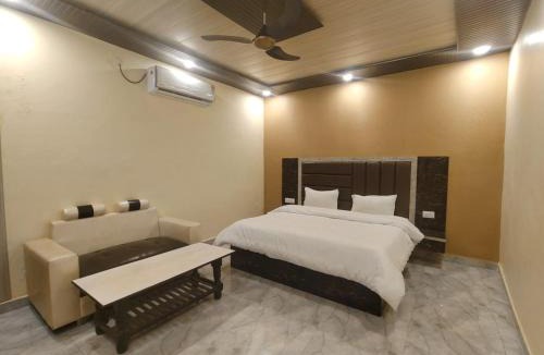 Gwalior Hotel | Hotel virat inn