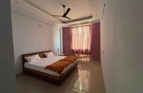 Bareli Hotel | Hotel VR Palace