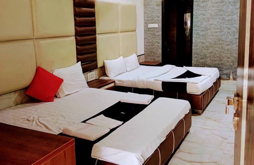 Surat Hotel | Hotel Welcome Palace