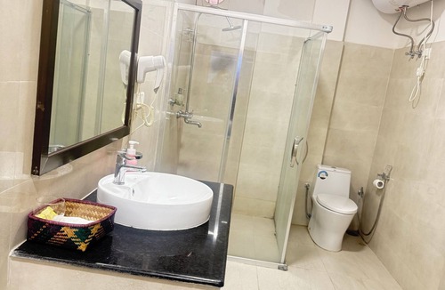 Kolar Road Hotel | Hotel Western Bhopal