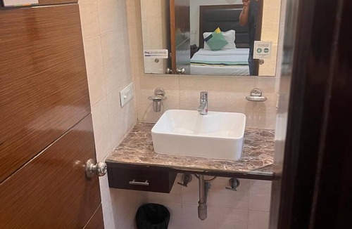 Sonepat Hotel | Hotel White Castle