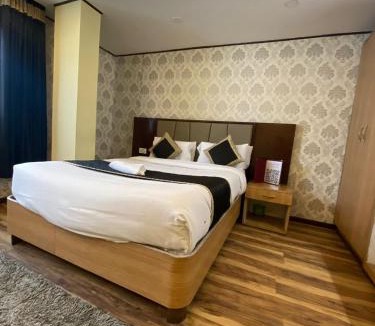 Mathura House | Hotel White House