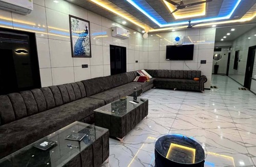 Nawa Hotel | HOTEL WHITE PALACE