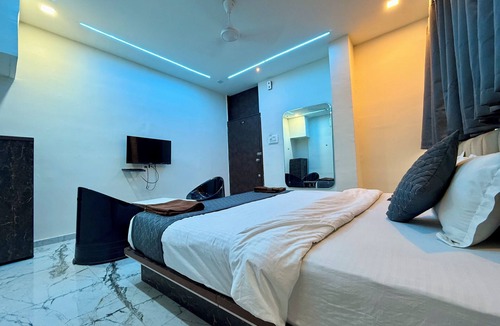 Rajkot Hotel | Hotel White Palace