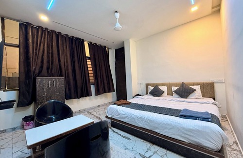 Rajkot Hotel | Hotel White Palace