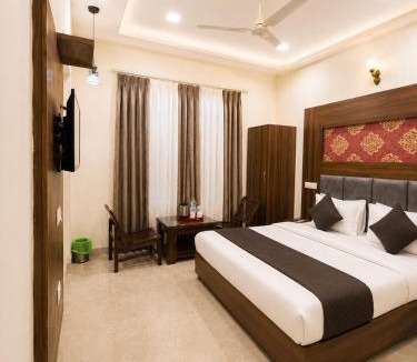 Zirakpur Hotel | Hotel Woodlark Square Zirakpur Chandigarh # Family Hotel # Property of the Year