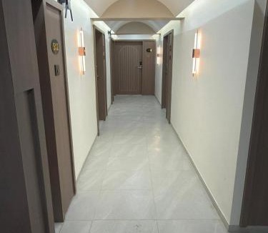 Rajkot Hotel | Hotel Yagnik Inn