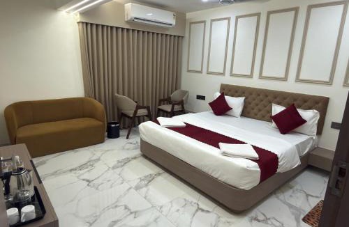 Rajkot Hotel | Hotel Yagnik Inn