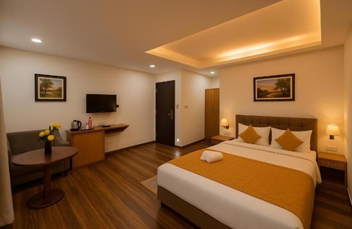 Gangtok Hotel | Hotel Yeasel continental by Staynest 100 meter from Ridge Park