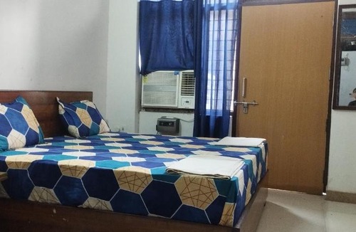 Kannauj Hotel | Hotel Yogendra