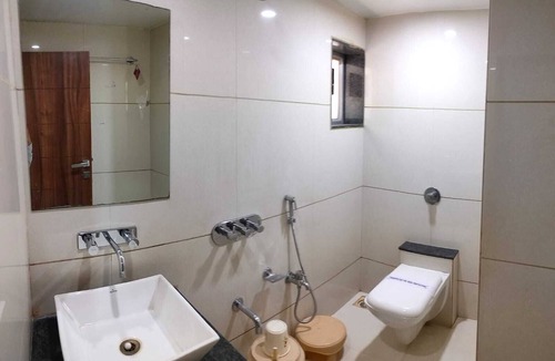 Surat Hotel | Hotel Zenith Surat