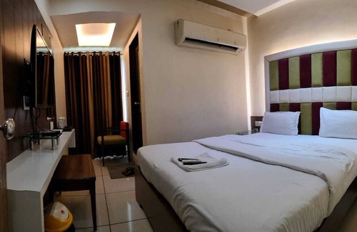 Surat Hotel | Hotel Zenith Surat