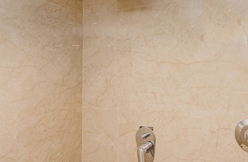 Kurla Hotel | Hotel Zillion International