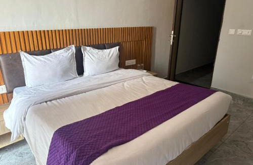 Zirakpur Hotel | HotelEleven